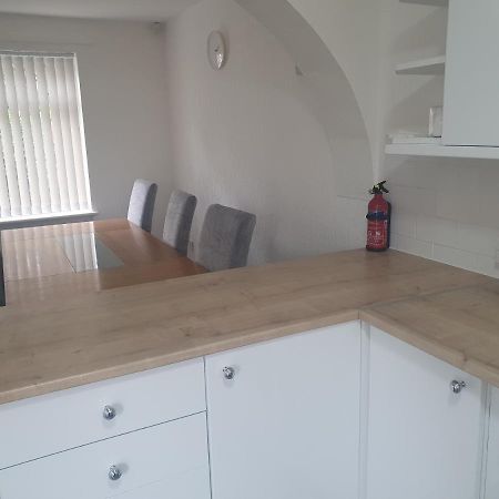 Quiet House 8 Mins From Nec/Airport Villa Marston Green Luaran gambar